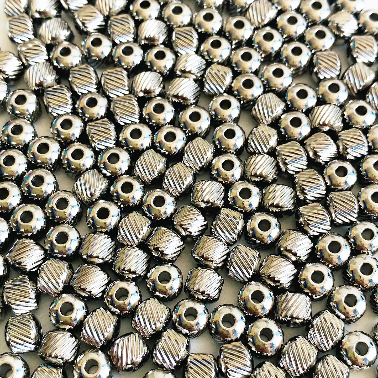 Separador de Barril Estriado Mediano Plateado • Acero • 6x6 mm 1