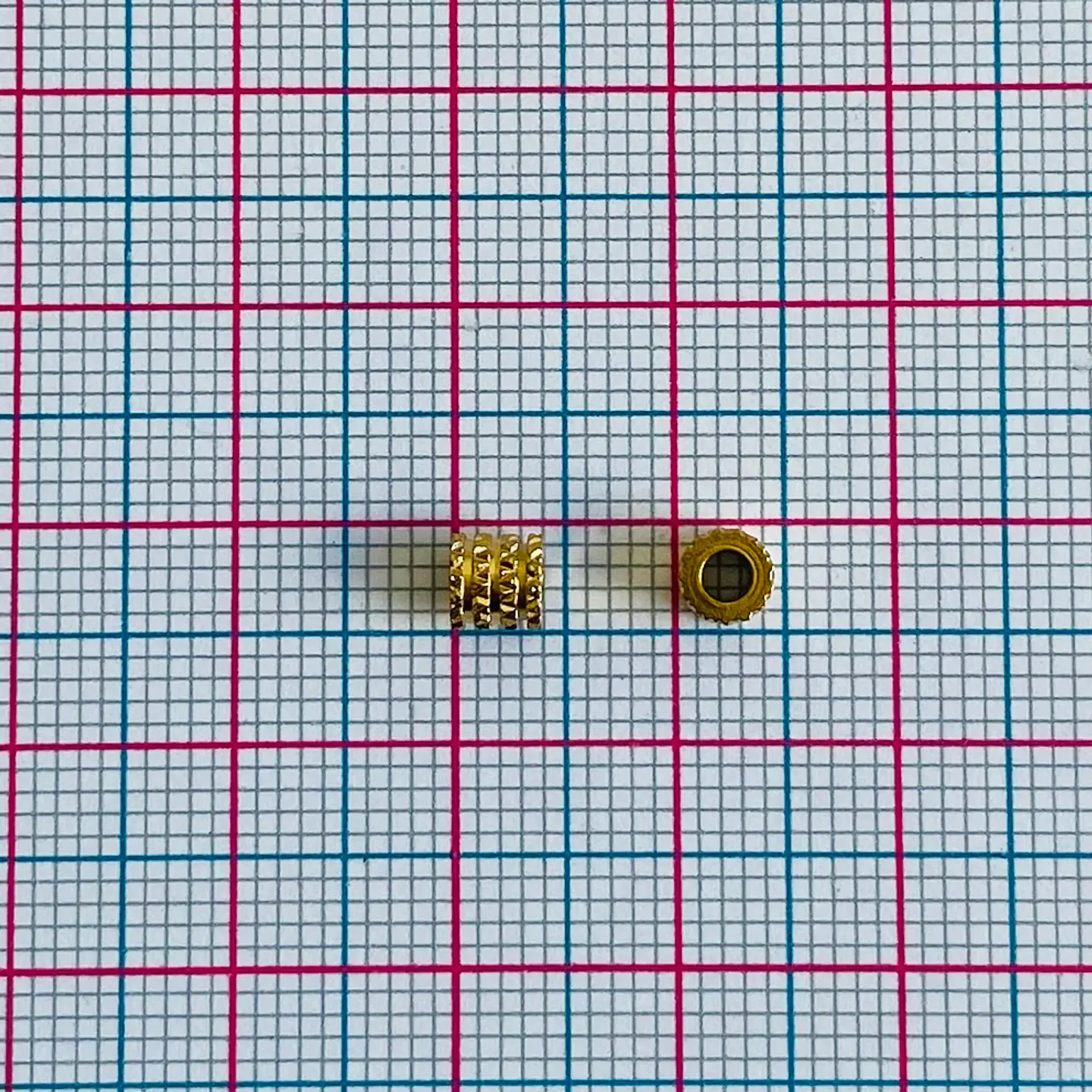 Separador de Cilindro Texturizado • Acero • 4x5 mm 2