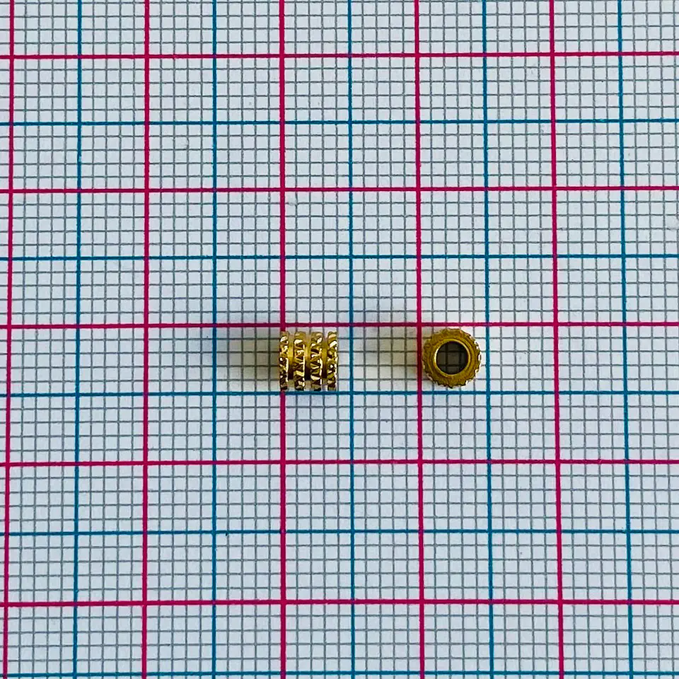 Separador de Cilindro Texturizado • Acero • 4x5 mm 2