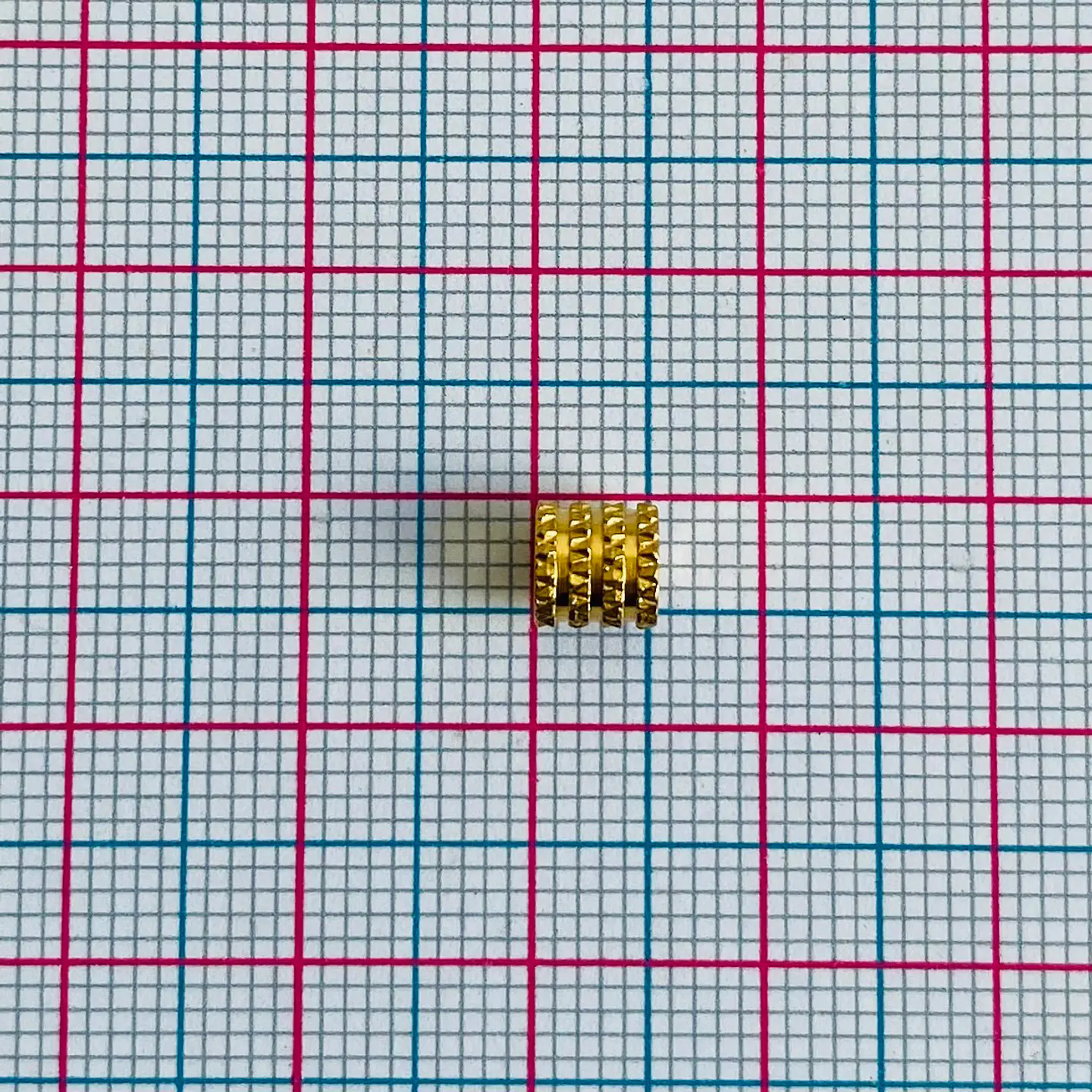 Separador de Cilindro Texturizado Dorado • Acero • 5x6 mm 2