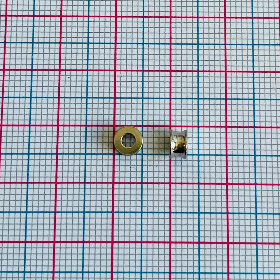 Separador Carrete Liso • Acero Plateado • 5x5 mm 2