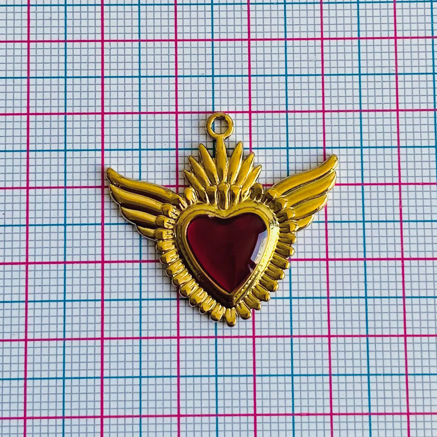 Dije de Sagrado Corazón Alado • Acero • 32x28 mm 2