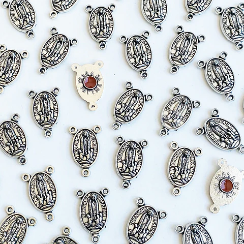 Centro para Rosario de la Virgen de Fátima • Zamak • 13x20 mm