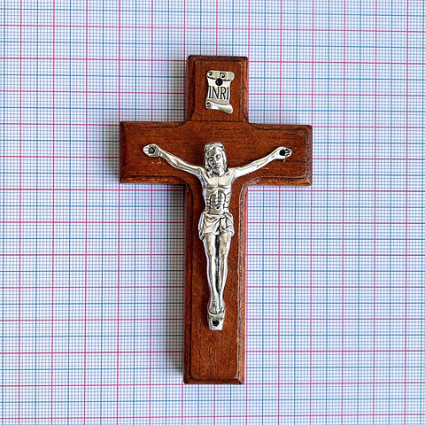 Cruz Cristo • Zamak • Madera • 46x60 mm