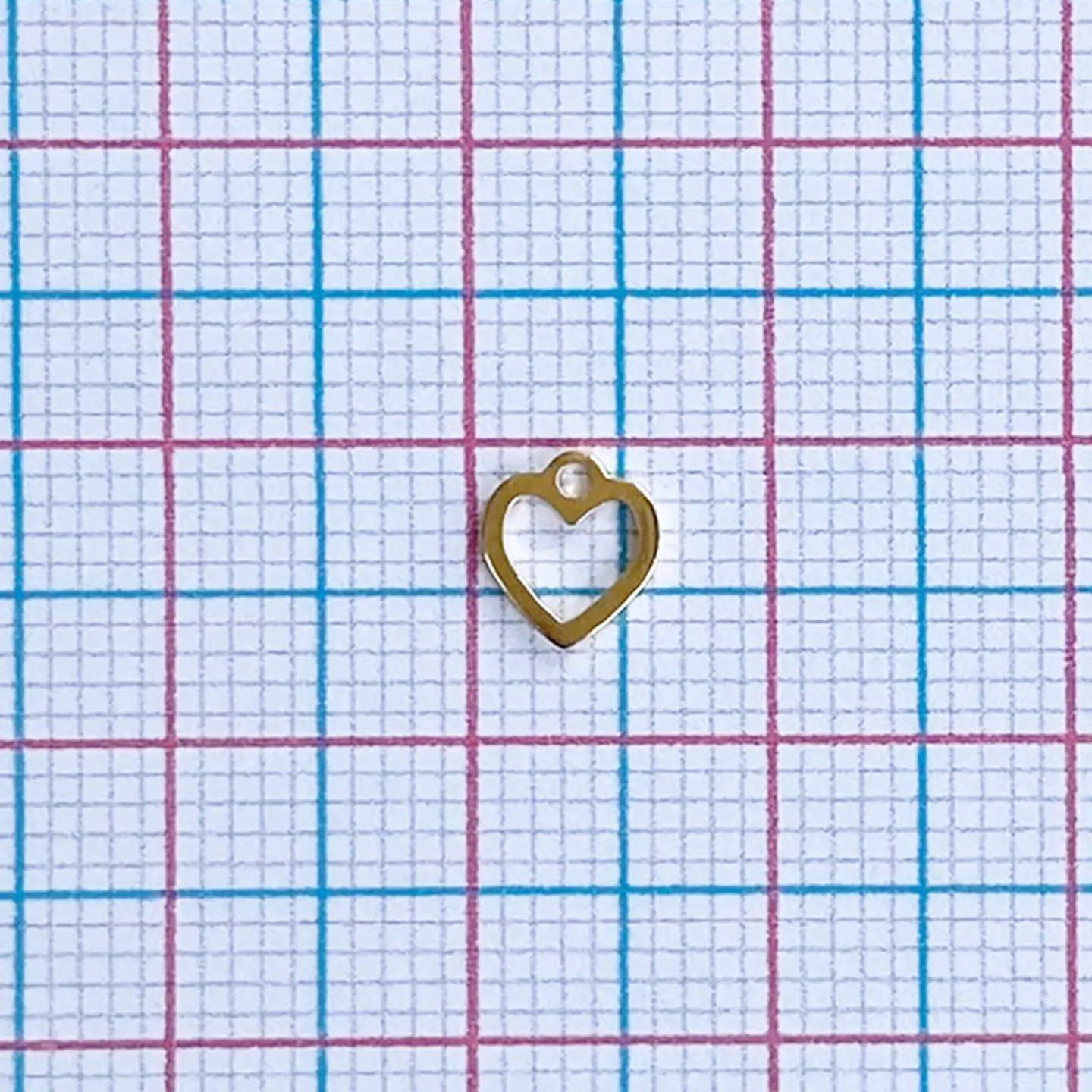 Mini Dije Corazón Silueta • Baño de Oro • 6x7 mm 2