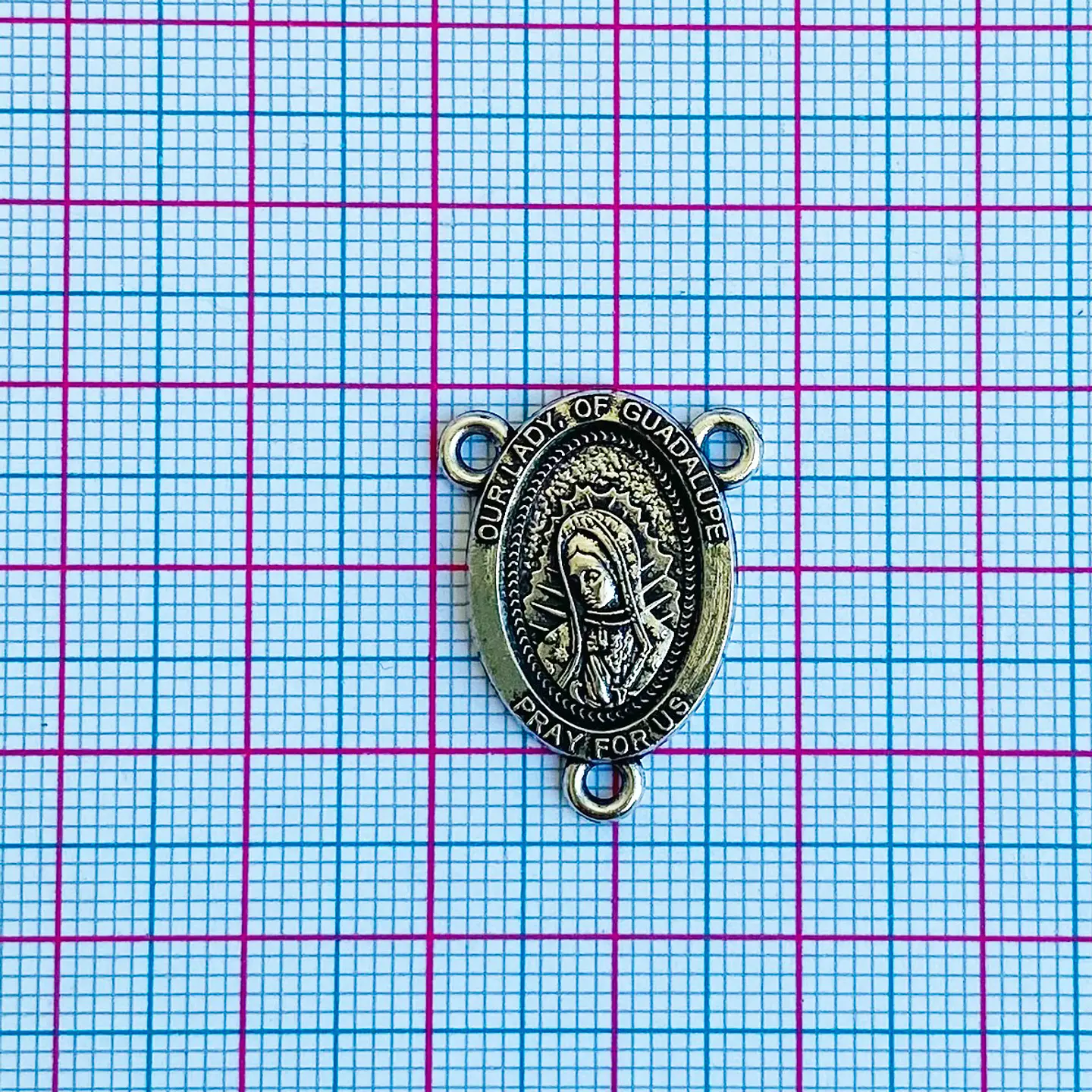 Centro para Rosario de la Virgen de Guadalupe • Zamak • 13x24 mm 2