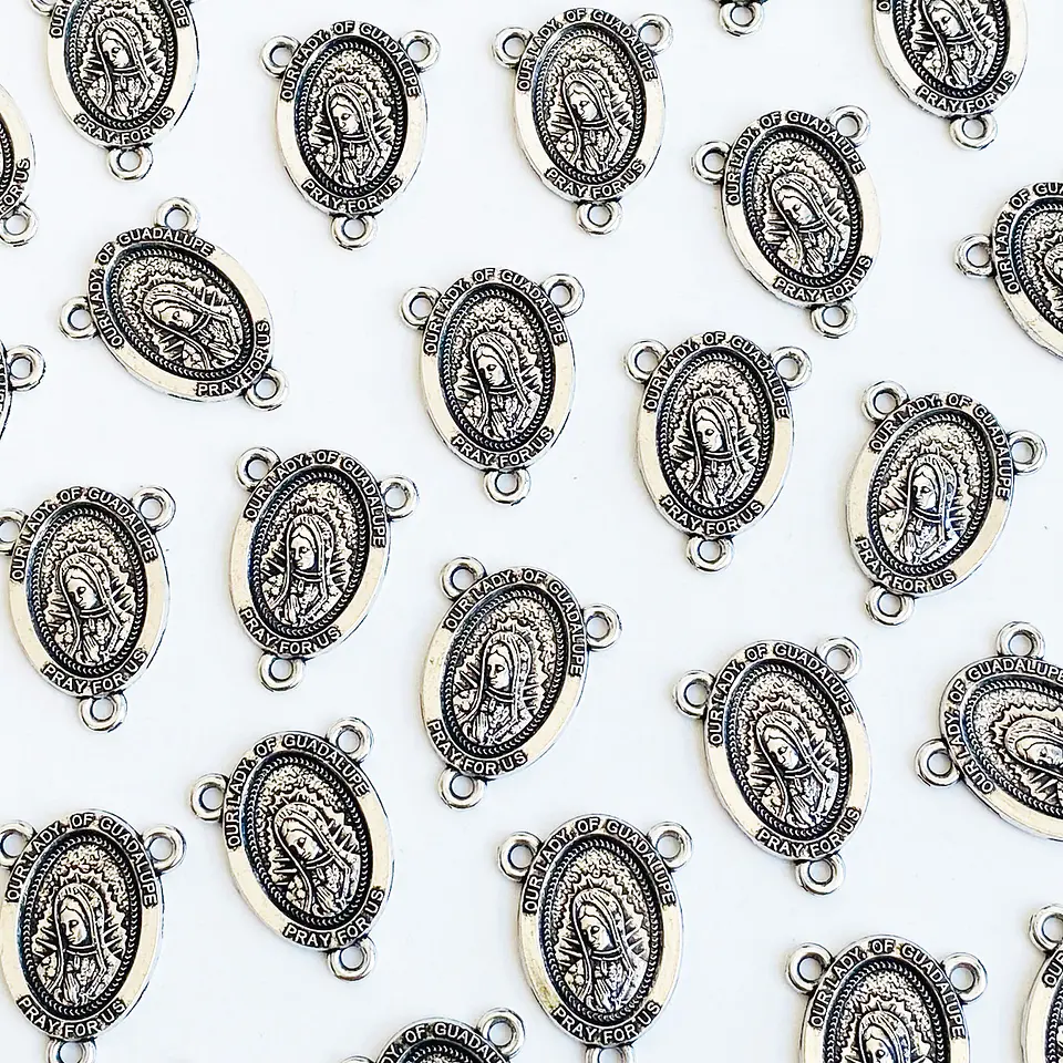 Centro para Rosario de la Virgen de Guadalupe • Zamak • 13x24 mm 1