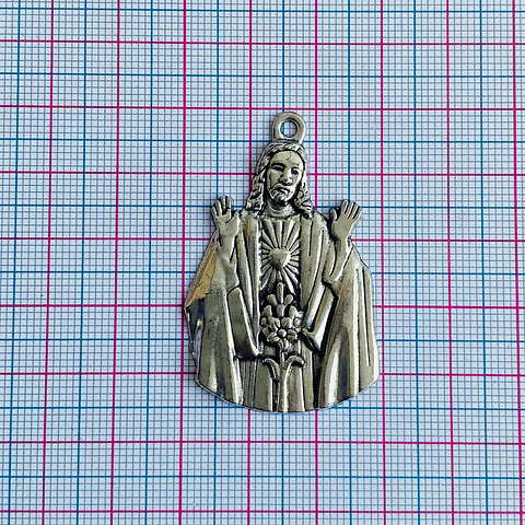 Dije Sagrado Corazón de Jesús • Zamak • 30x46 mm