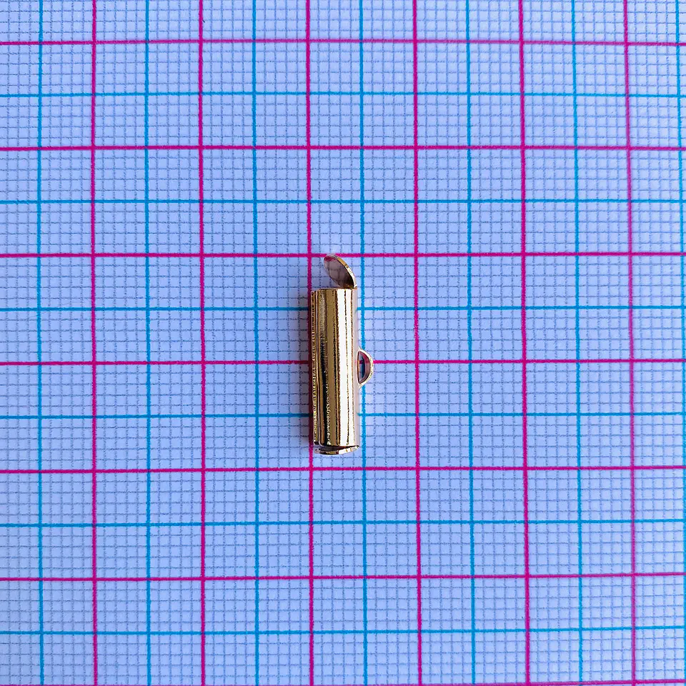 Broche Flauta • Baño de Oro • 16x6 mm 2