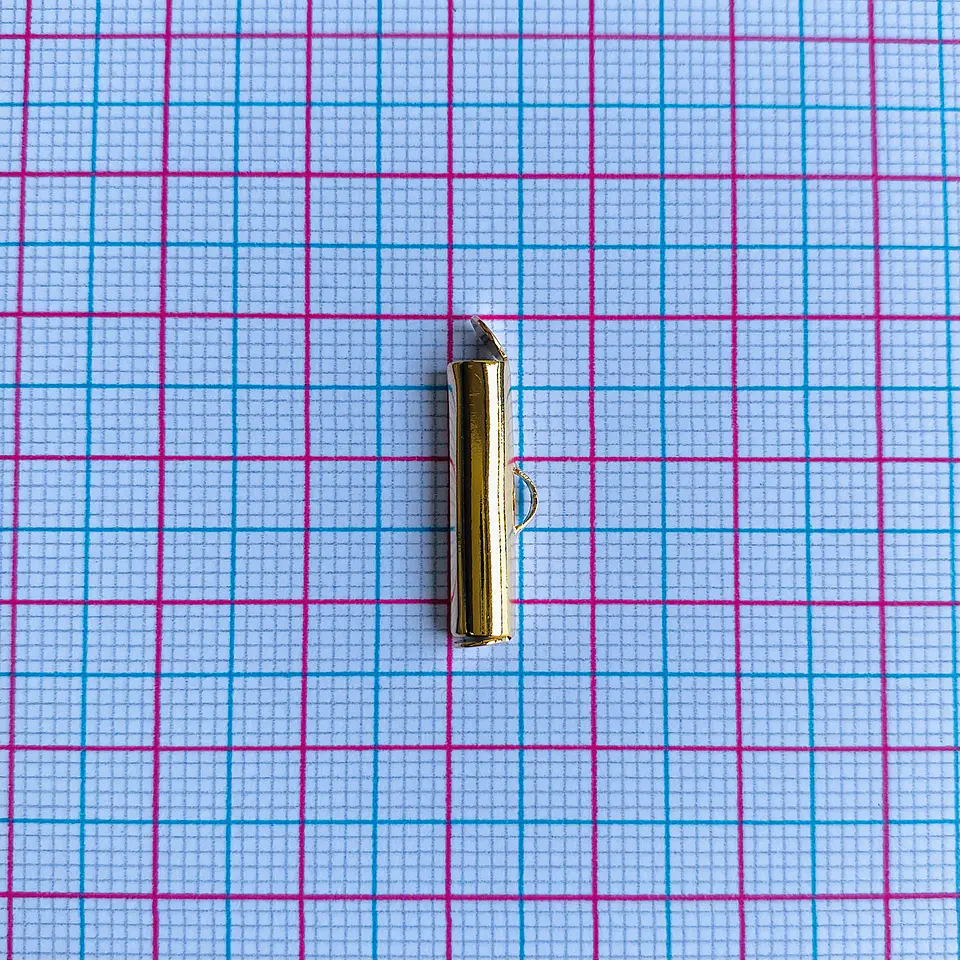 Broche Flauta Largo • Baño de Oro • 20x6 mm 2