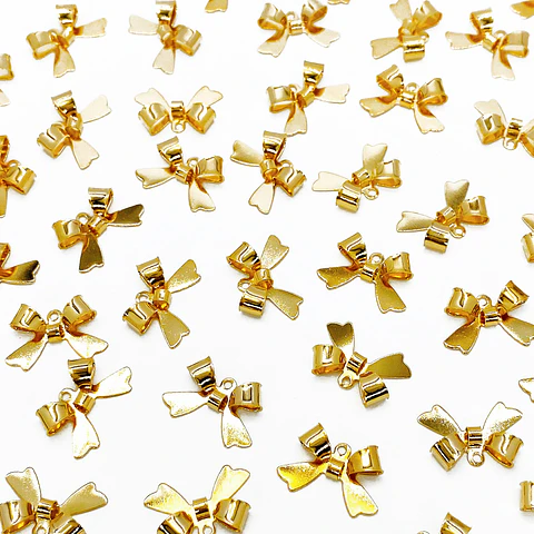 Dije Moño Cinta • Baño de Oro • 17x11 mm