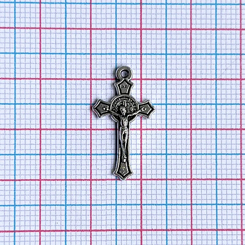 Dije Cruz Cristo • Zamak • 13x23 mm