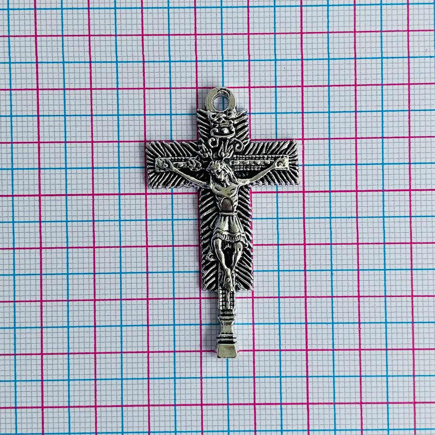 Dije Cristo Milagroso de Buga • Zamak • 60x30 mm 2