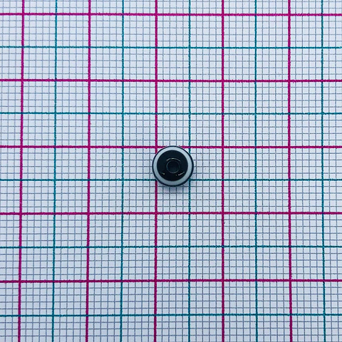 Cuenta Bola Nylon Rayada Negra • Acrílica • 6 mm