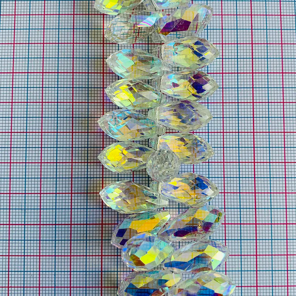 Gota Transparente con Brillo AB • Cristal • 15x20 mm 2