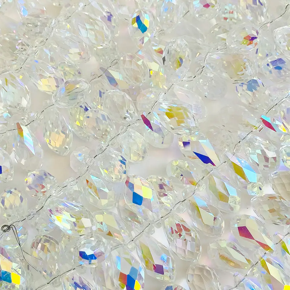 Gota Transparente con Brillo AB • Cristal • 15x20 mm 1