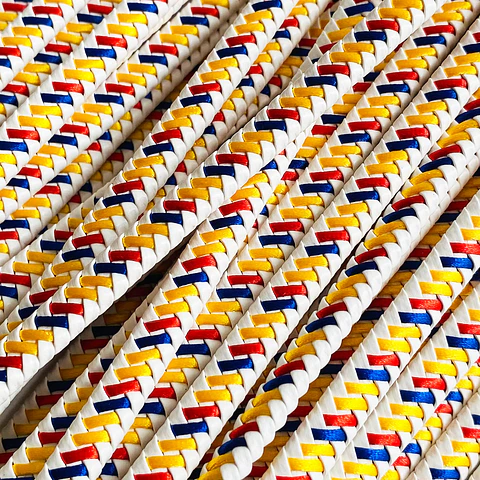 Cuero Sintético Plano Trenzado Colombia • 8 mm