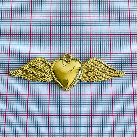 Dije Corazón con Alas de Ángel • Cover Gold • 57x20 mm