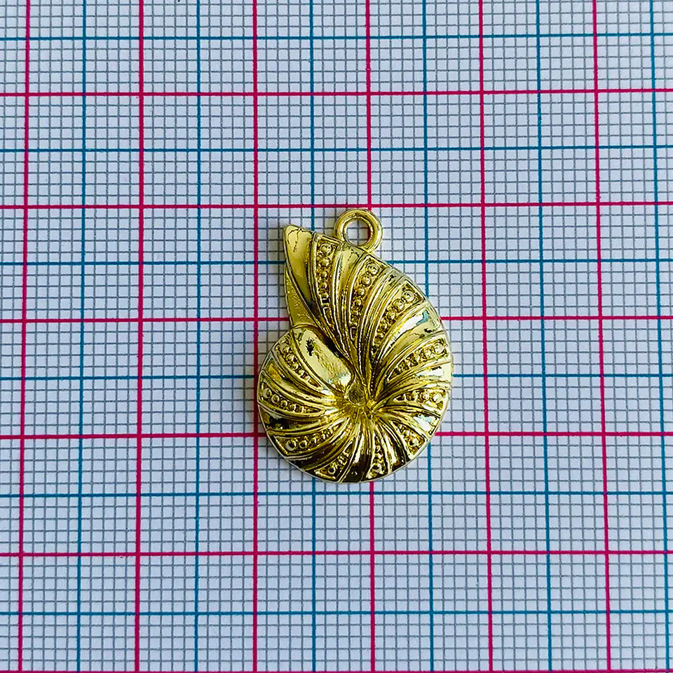 Dije Caracol Marino de Nautilo • Cover Gold • 17x24 mm 2