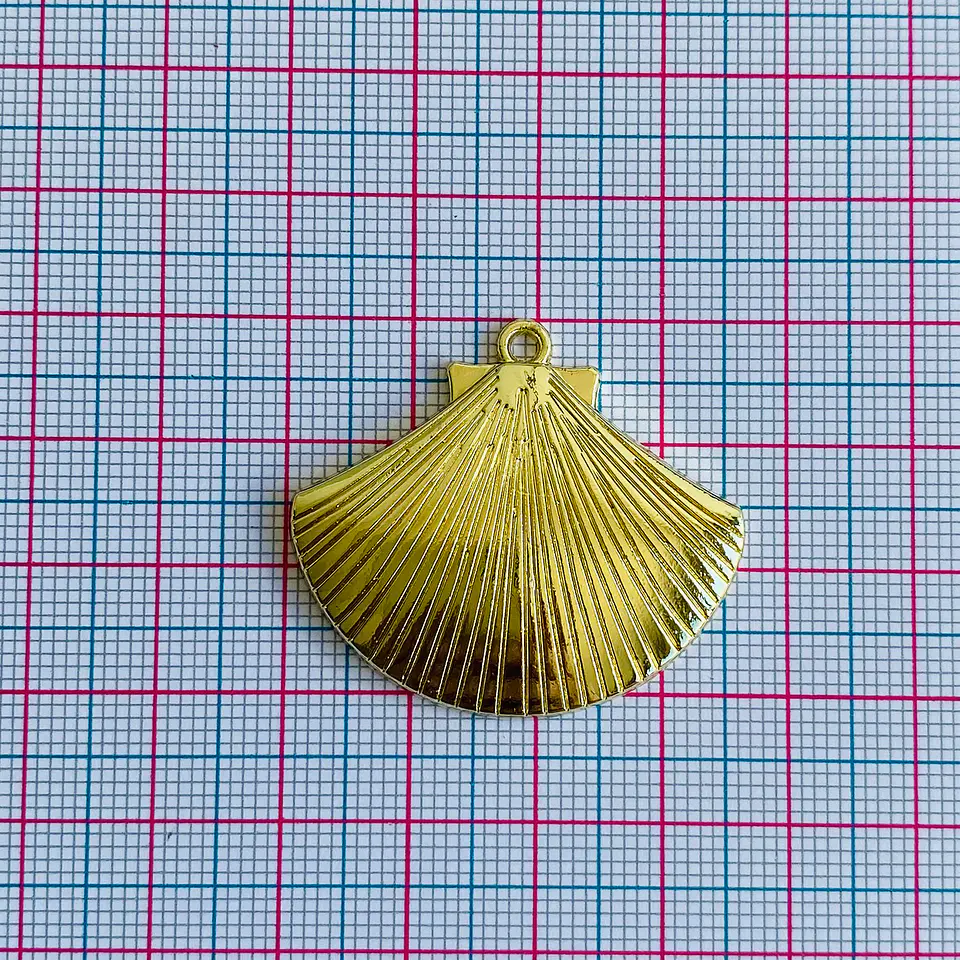 Dije Ostra Marina Texturizada • Cover Gold • 36x32 mm 2