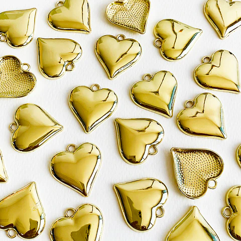 Dije de Corazón Liso Dorado • Cover Gold • 27x30 mm