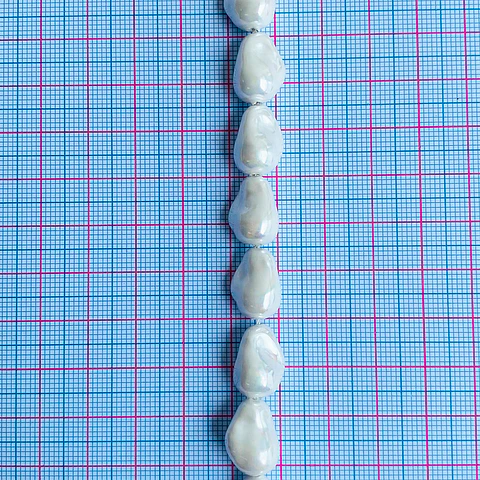Separador Amorfo Blanco • Perla Shell • 10x14 mm
