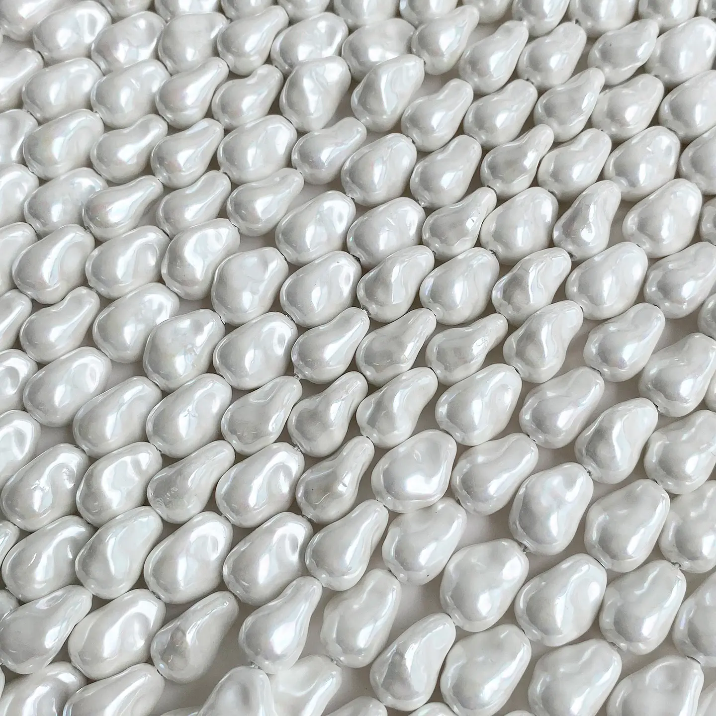 Separador Amorfo Blanco • Perla Shell • 10x14 mm 1