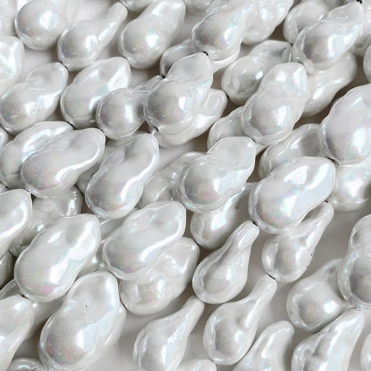 Separador Amorfo Blanco • Perla Shell • 12x18 mm 1