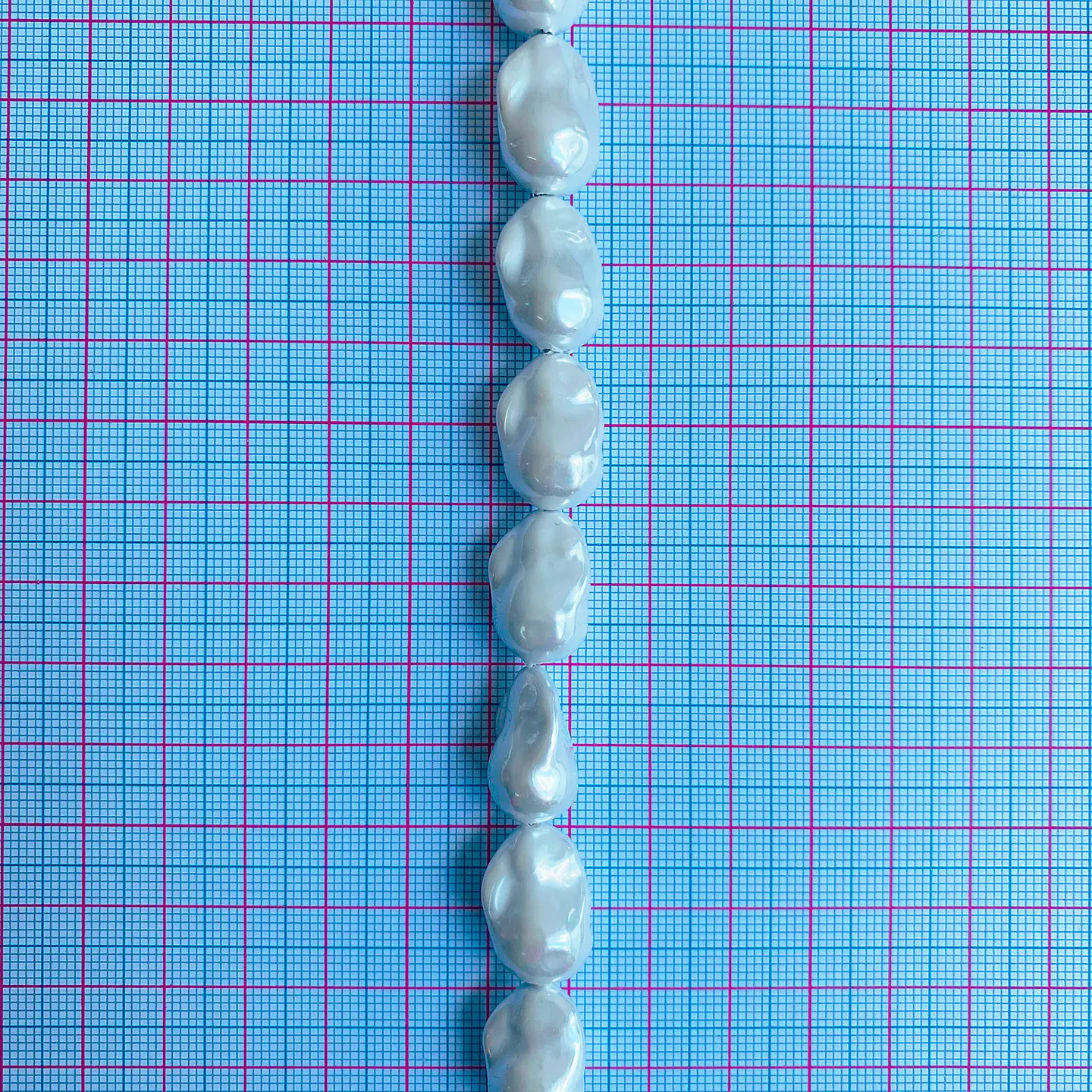 Separador Amorfo Blanco • Perla Shell • 13x24 mm 2