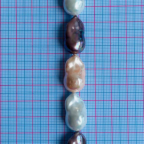 Separador Amorfo Combinado Cafes • Perla Shell • 13x24 mm