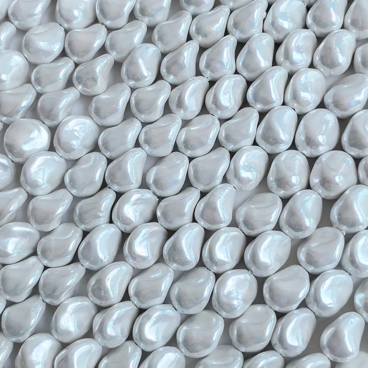Separador Amorfo Blanco • Perla Shell • 11x3 mm 1