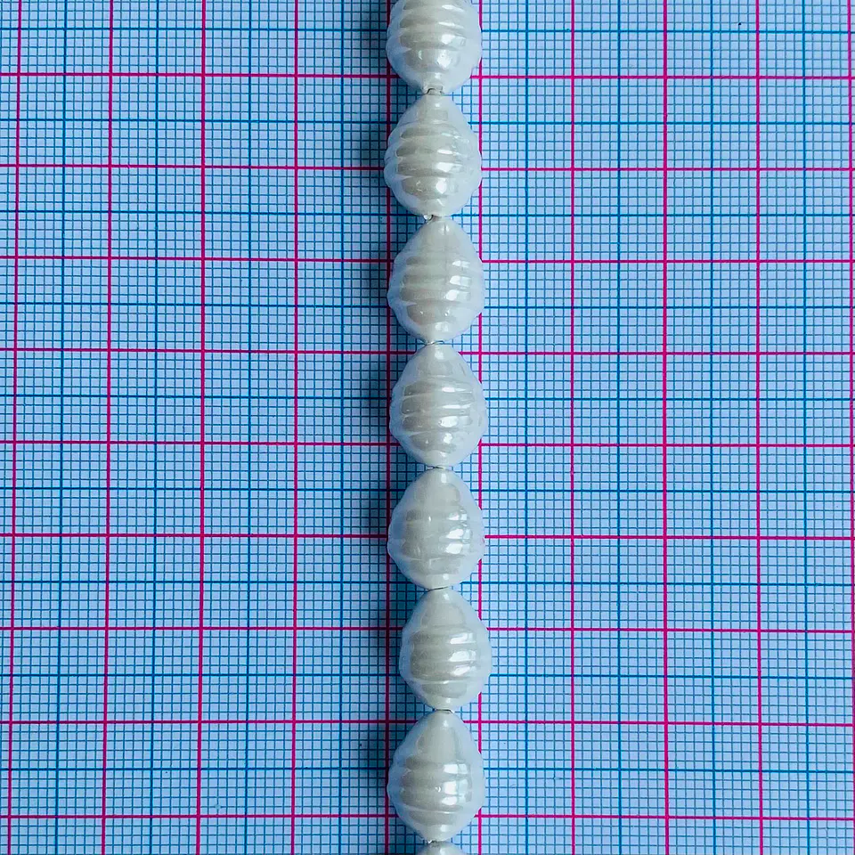 Separador Trompo Blanco • Perla Shell • 10x13 mm 2