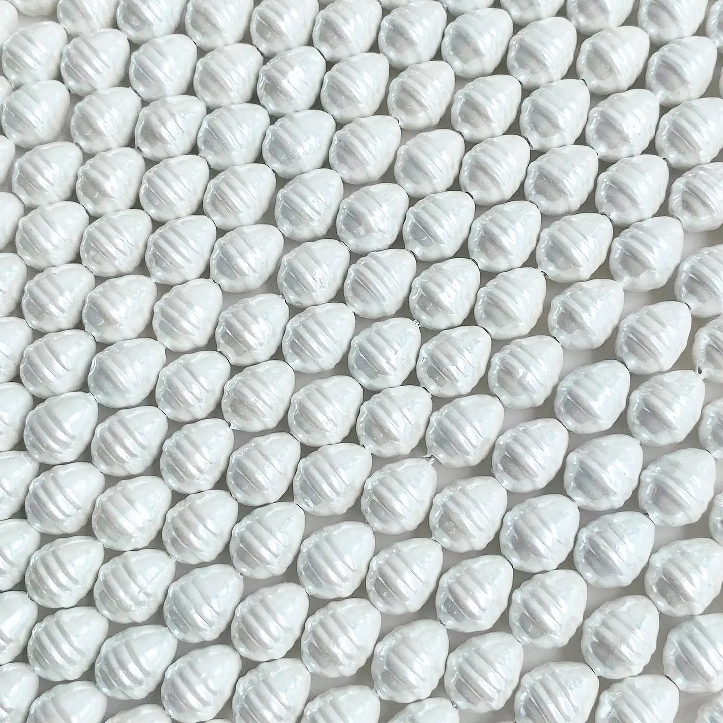 Separador Trompo Blanco • Perla Shell • 10x13 mm 1