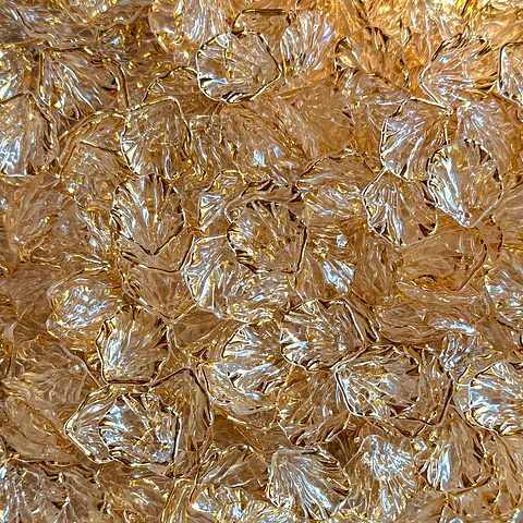 Dije Escama Transparente • Plástico • 18x20 mm
