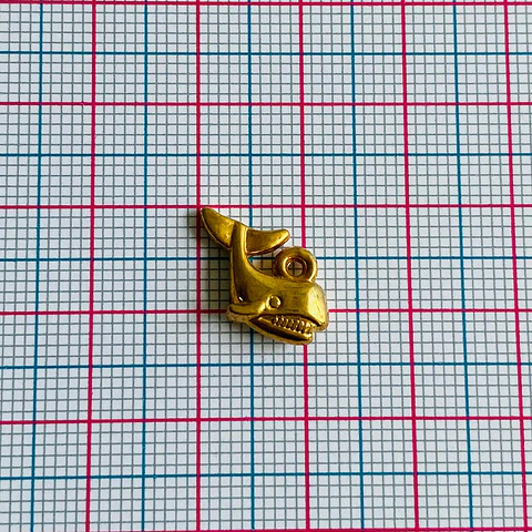 Dije Ballena • Baño de Oro • 12x12 mm