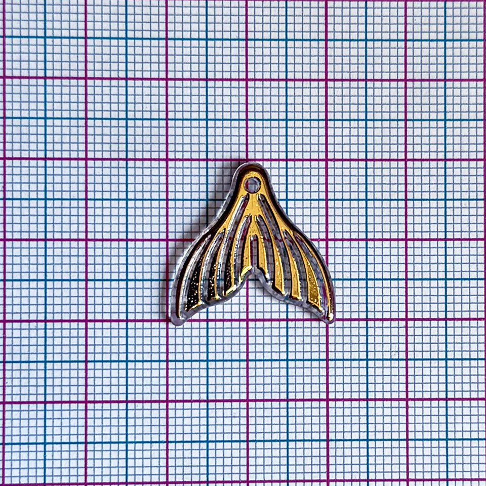 Dije Cola de Sirena • Plástica • 20x20 mm 2