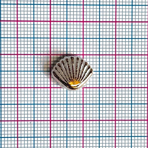 Separador Concha de Mar • Plástica • 13x11 mm