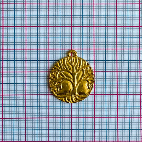 Dije Medalla Árbol de la Vida • Baño de Oro • 20x24 mm