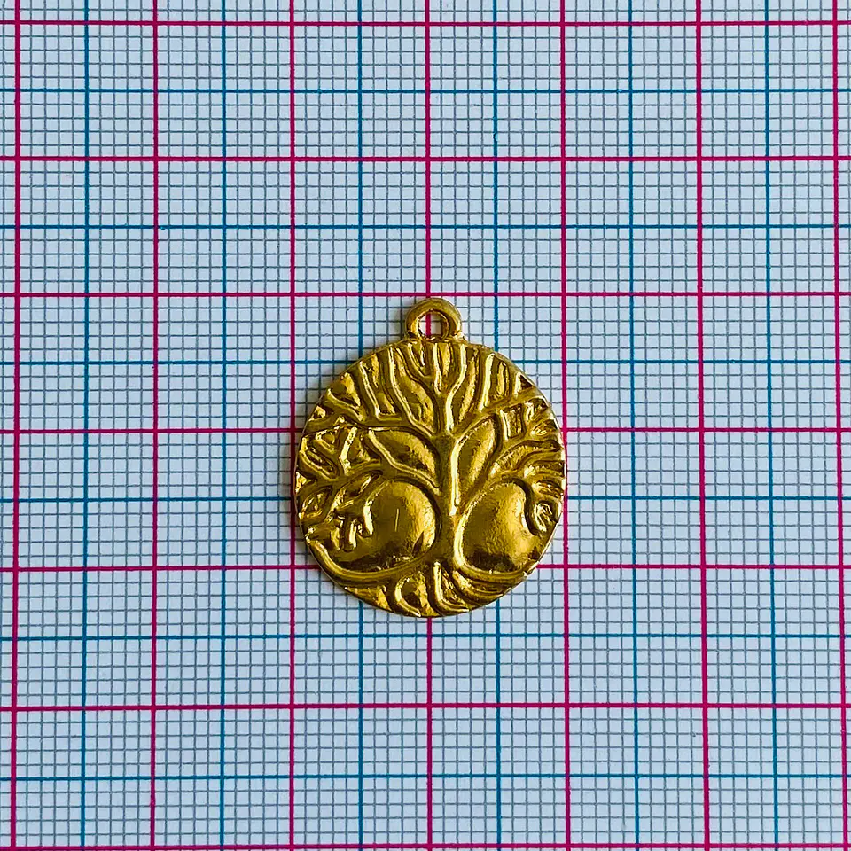 Dije Medalla Árbol de la Vida • Baño de Oro • 20x24 mm 2