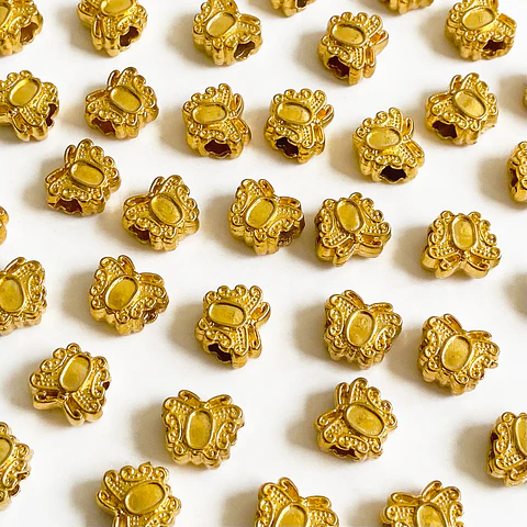 Pasador Mariposa Texturizada • Baño de Oro • 12x11 mm