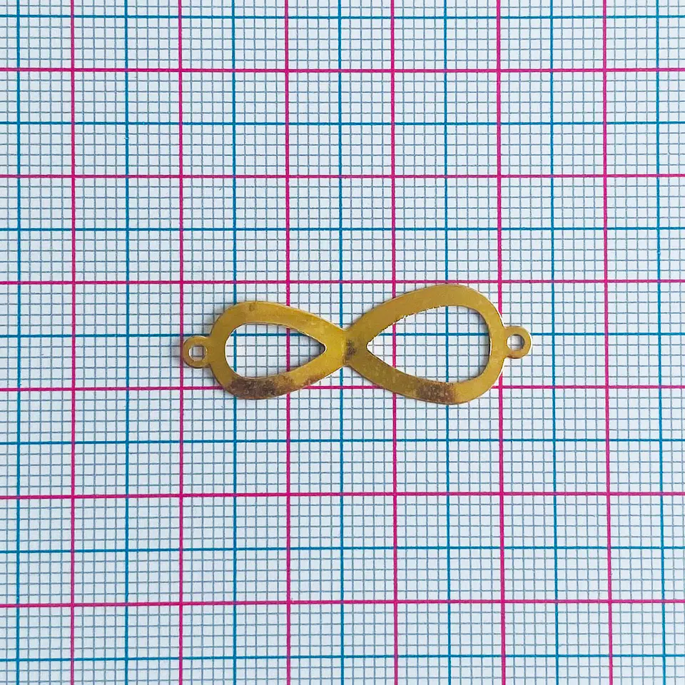 Dije Conector Infinito • Baño de Oro • 30x12 mm 2