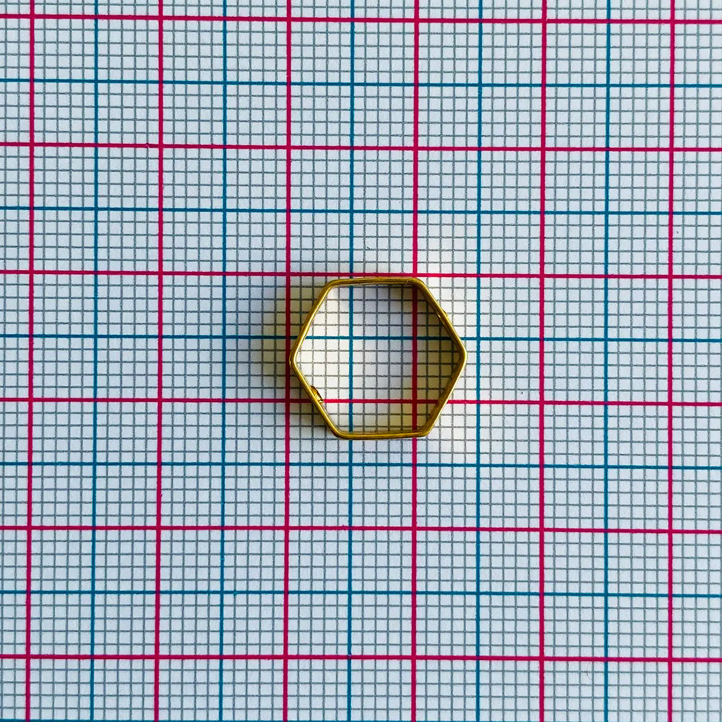 Dije Marco Hexágono • Baño de Oro • 14x13 mm 2