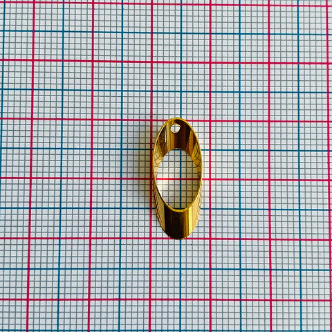 Dije Marco Óvalo Alargado • Baño de Oro • 8x20 mm