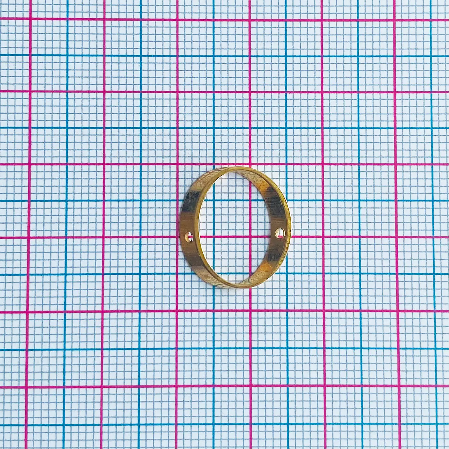Dije Marco Óvalo • Baño de Oro • 16x17 mm 2