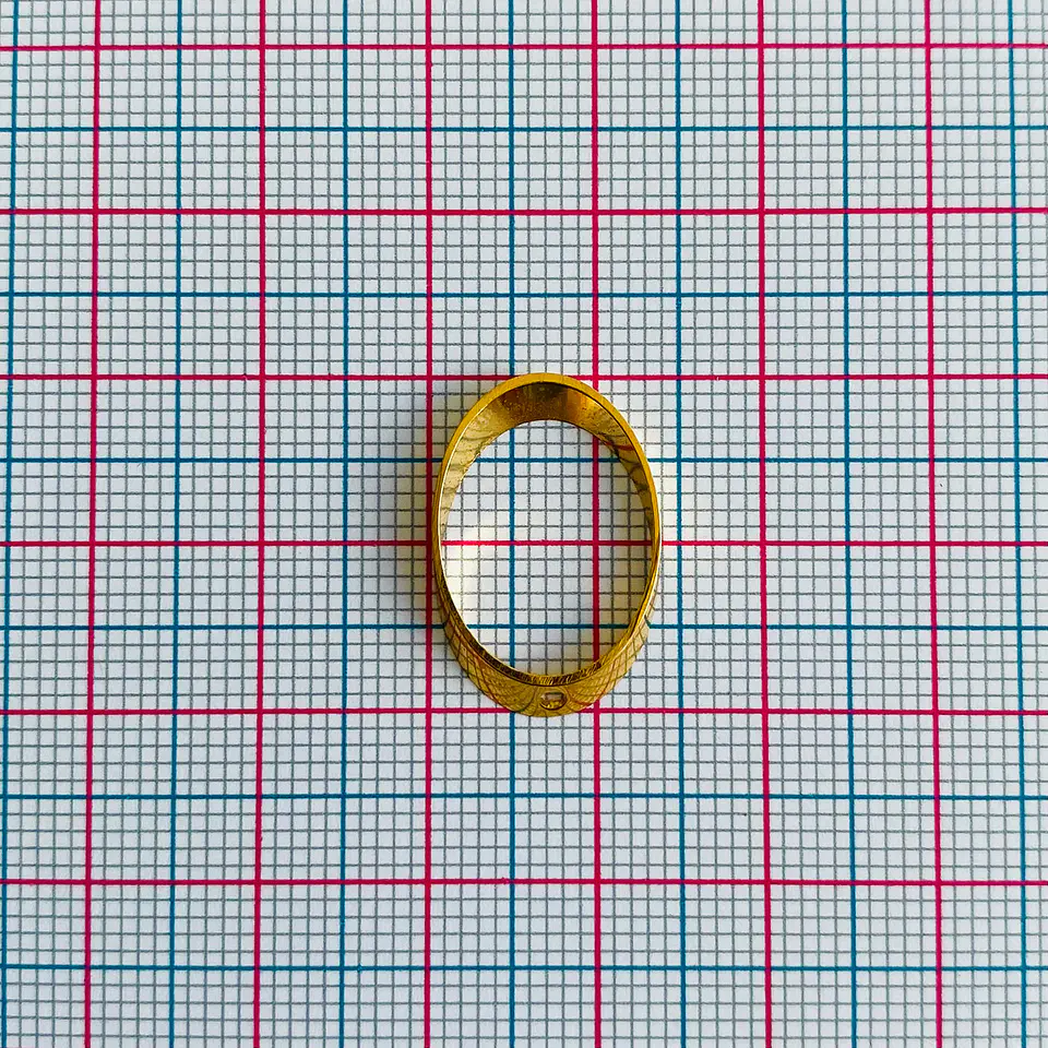 Dije Marco Óvalo Alargado • Baño de Oro • 14x20 mm 2