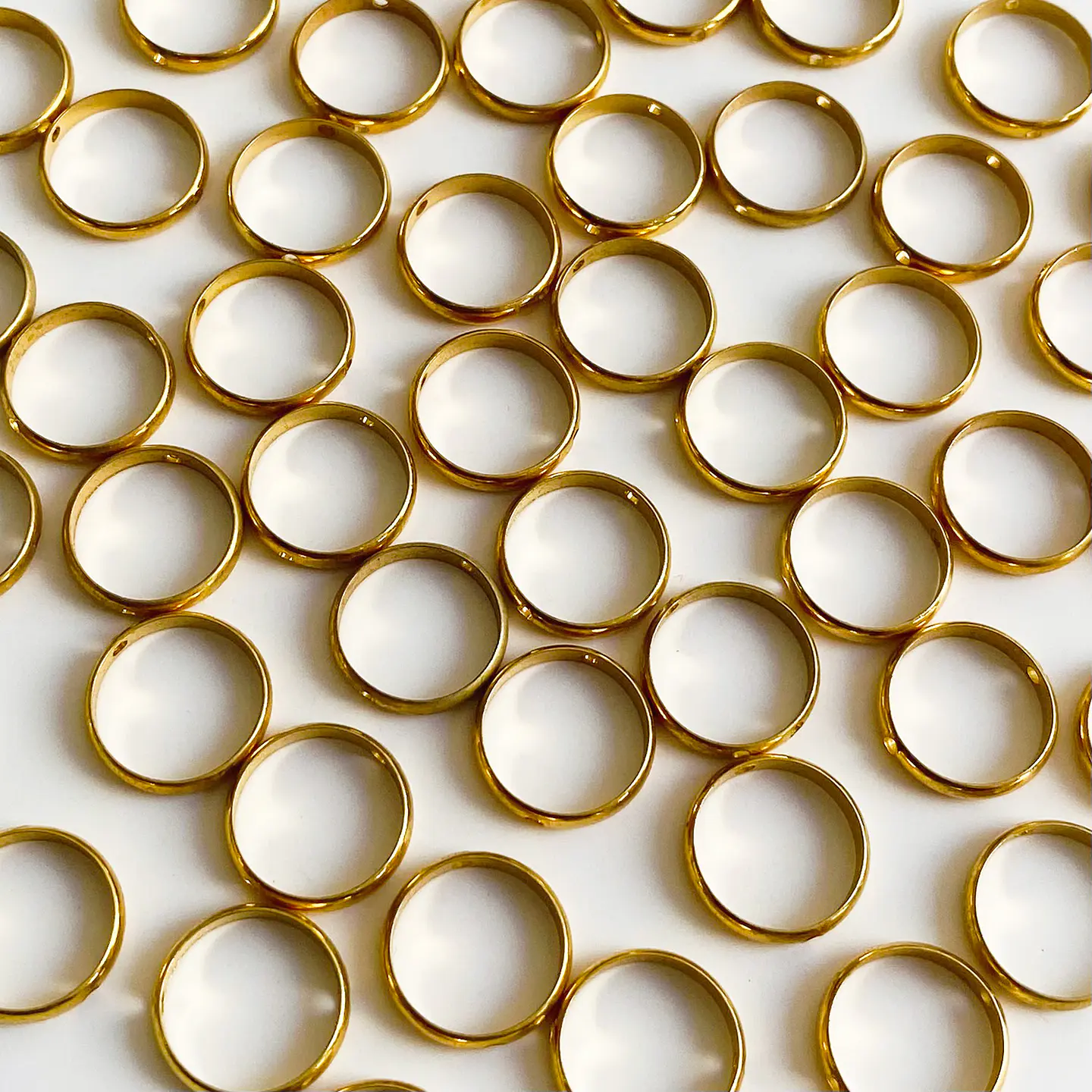 Dije Marco Círculo • Baño de Oro • 12 mm 1