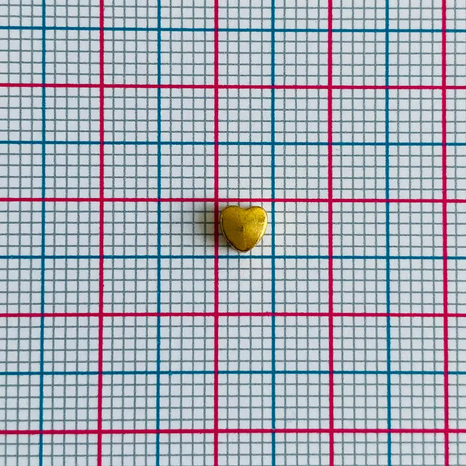 Separador Corazón Liso Pequeño • Baño de Oro • 4x4 mm 2