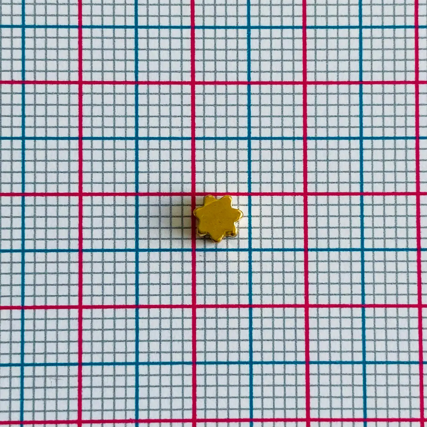 Separador Estrella de 7 Puntas • Baño de Oro • 4x4 mm 2