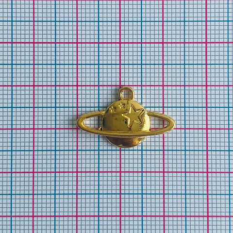Dije Planeta Saturno • Baño de Oro • 23x15 mm