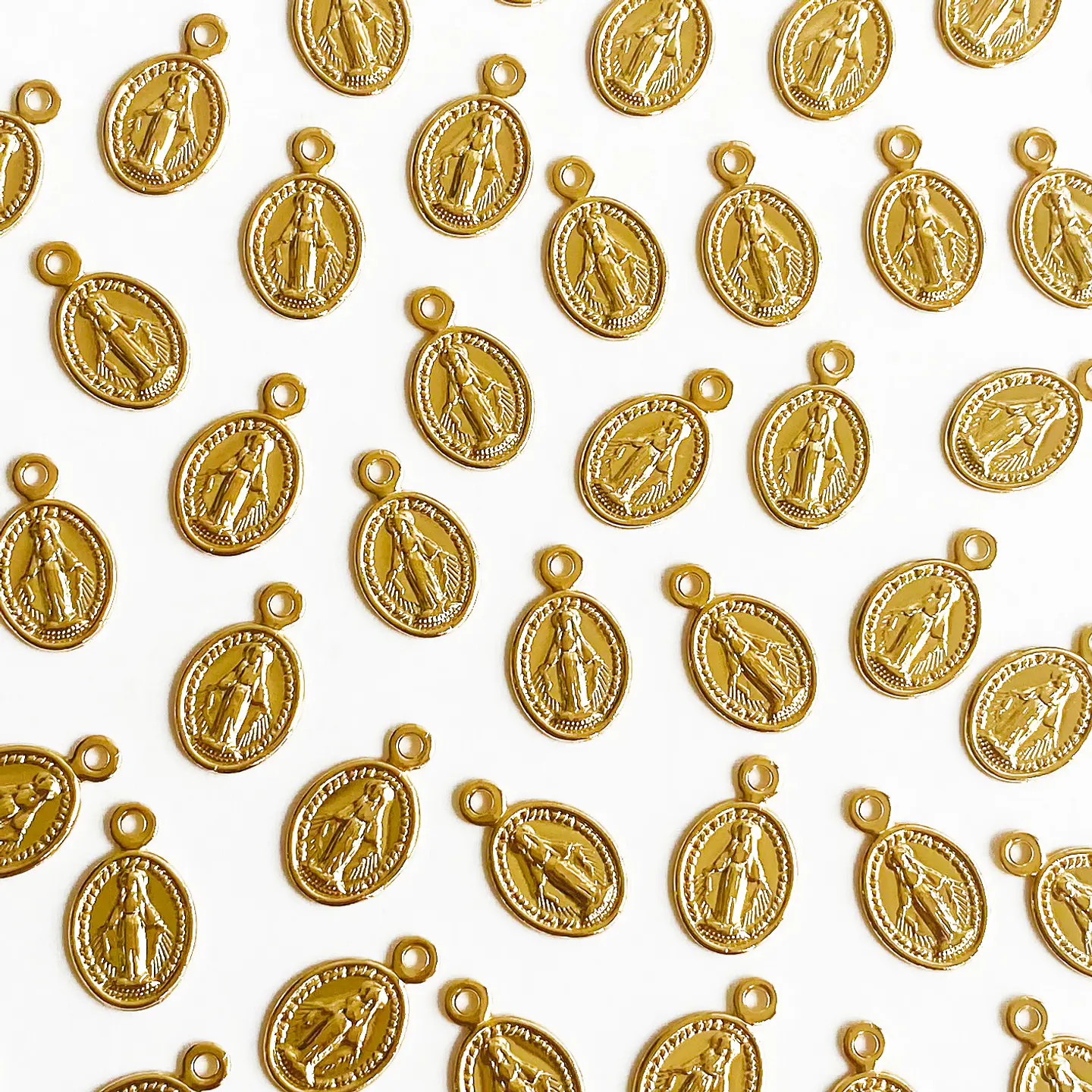 Dije Medalla Virgen Milagrosa • Baño de Oro • 8x14 mm 1